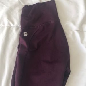 Maroon Fabletics Leggings XS